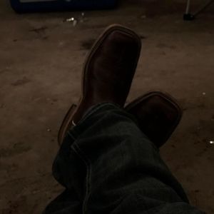 Meet your Posher, Dustin